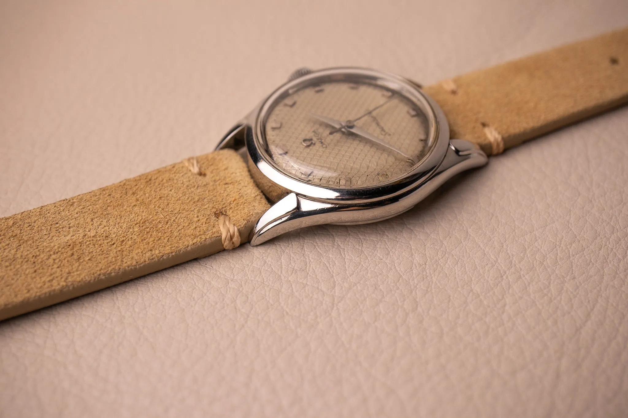 1952 Omega 2721sc with Honeycomb Dial