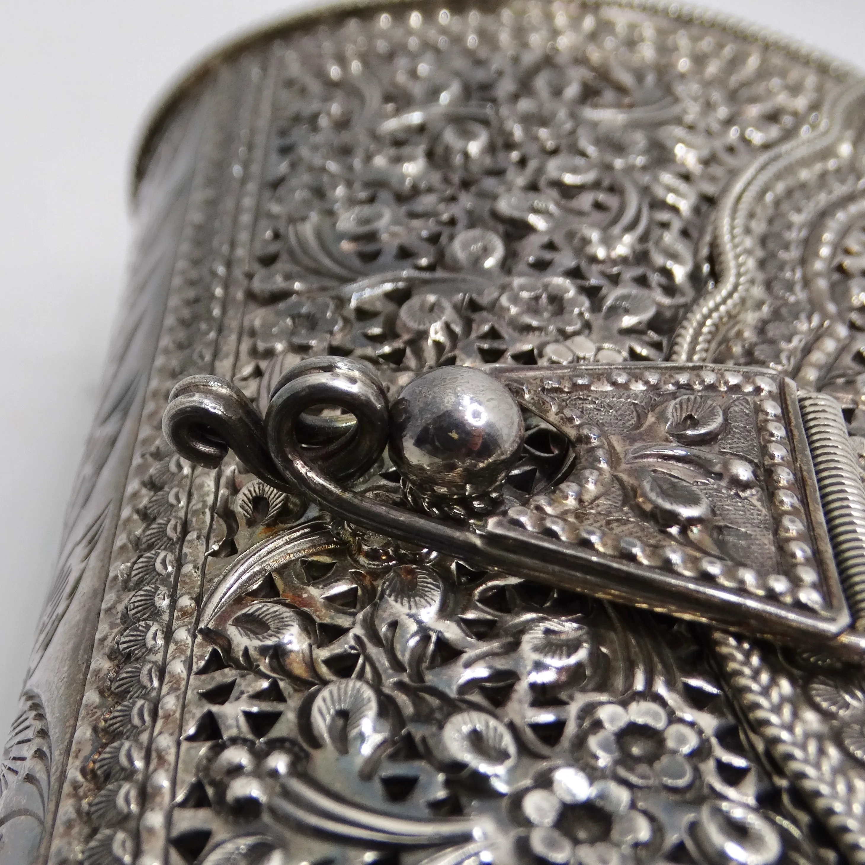 1970s Pure Silver Crossbody Handbag