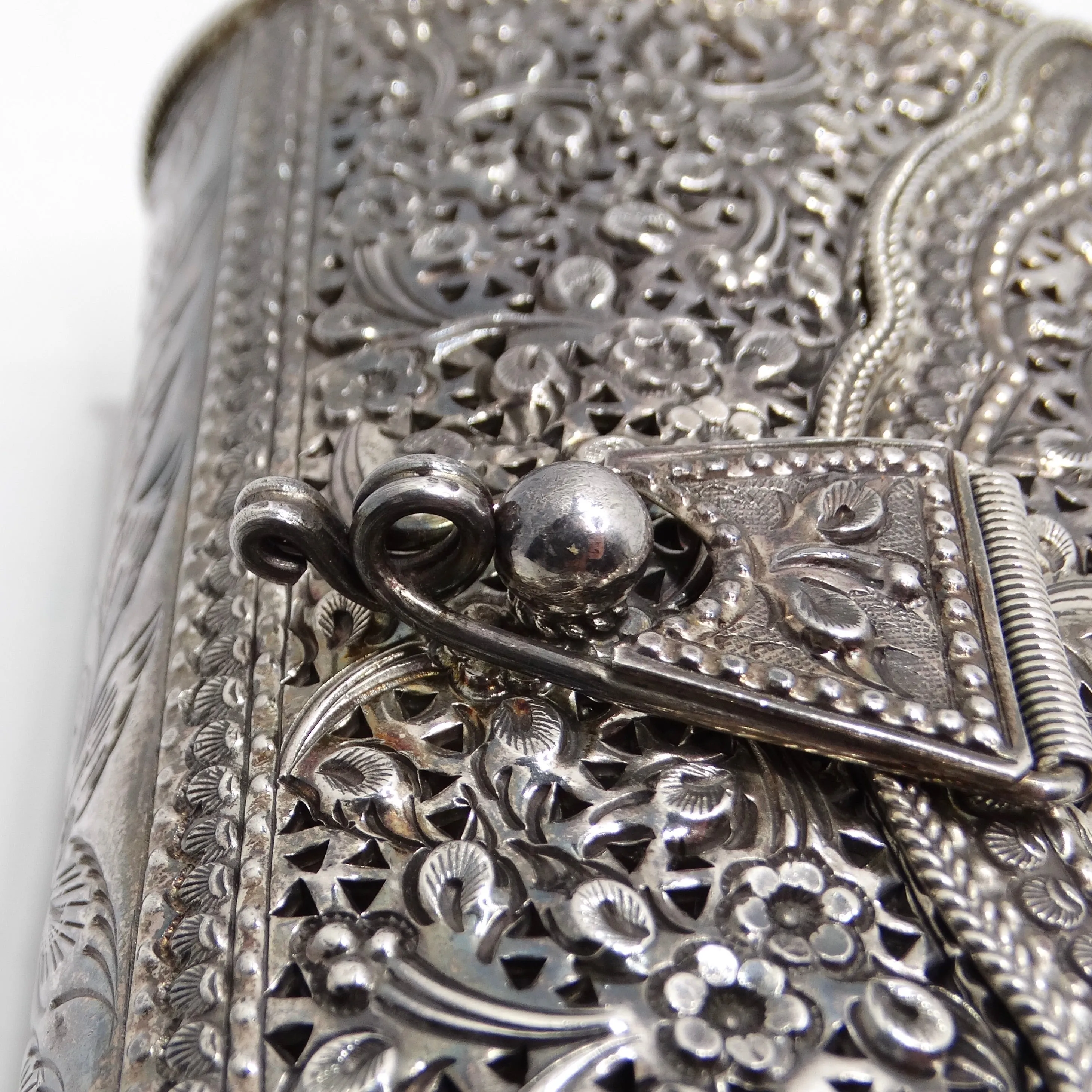 1970s Pure Silver Crossbody Handbag