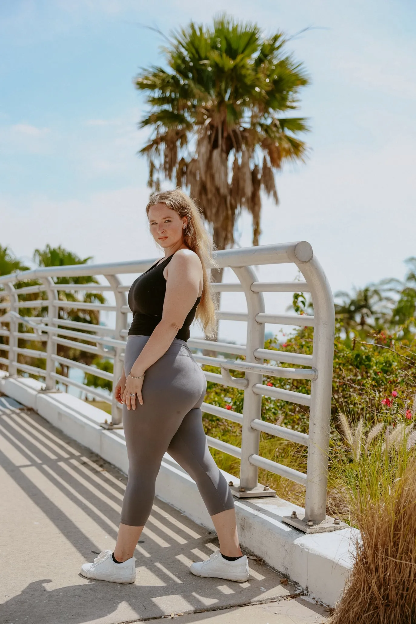 Ann Capri-Dark Grey