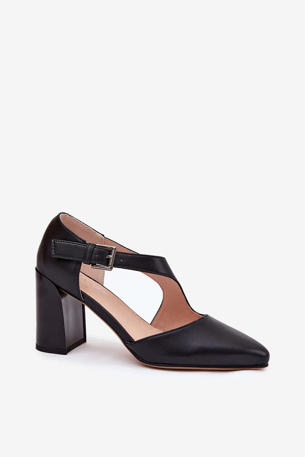 Block heel pumps