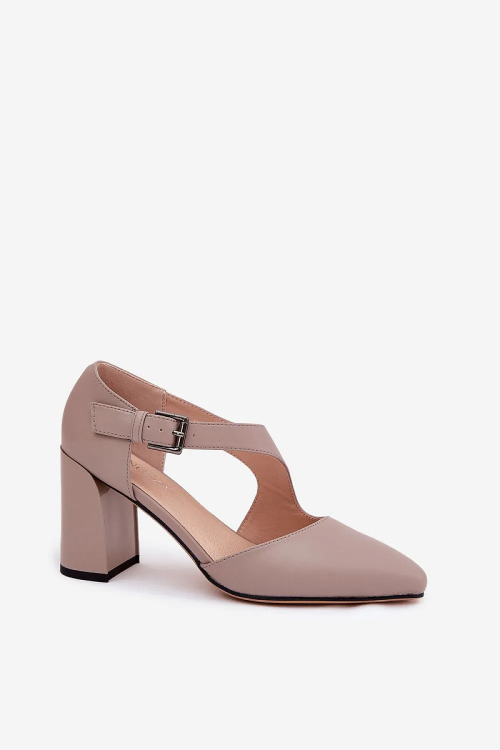 Block heel pumps