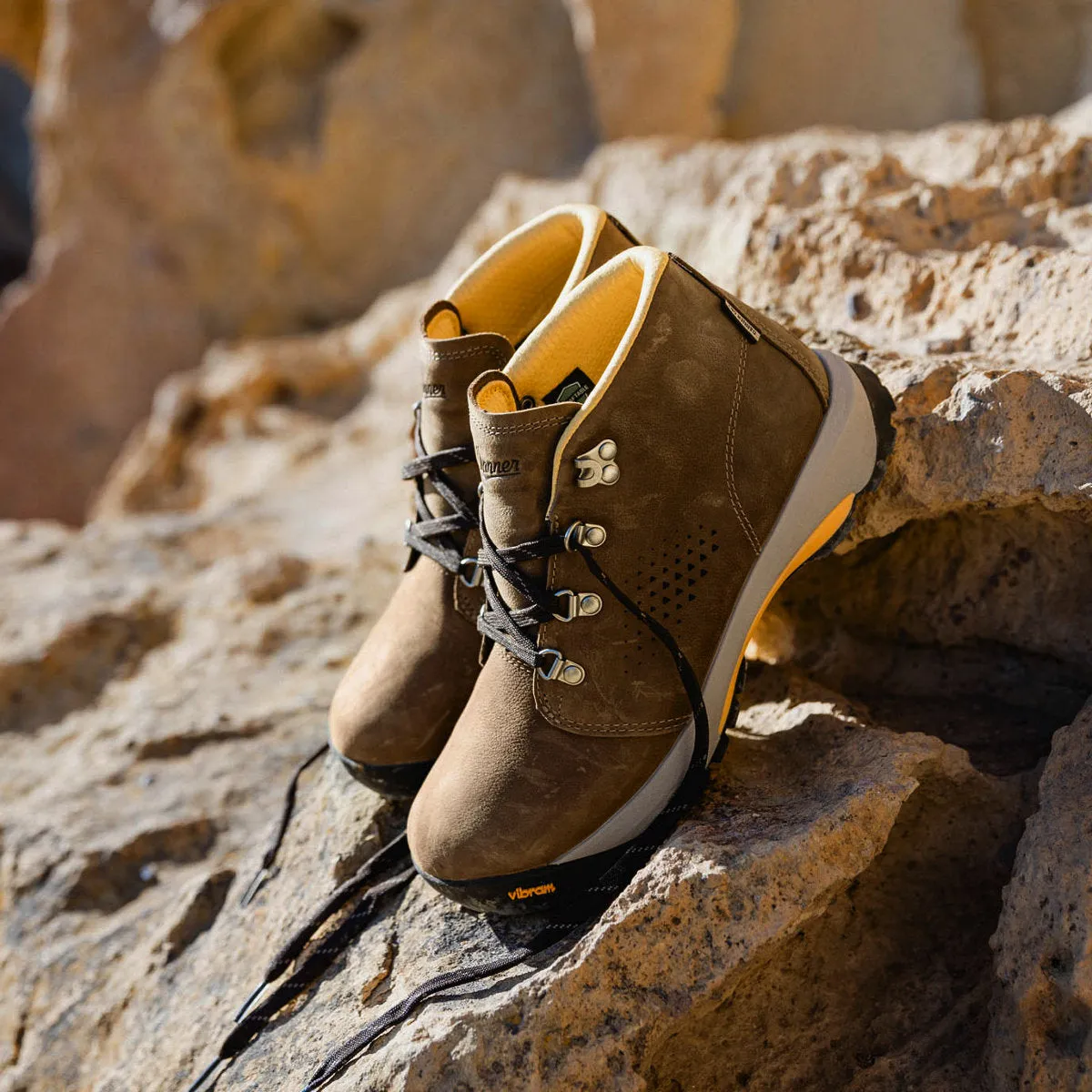 Danner Women's Inquire Chukka 4" WP Hiking Boot -Brown- 64508