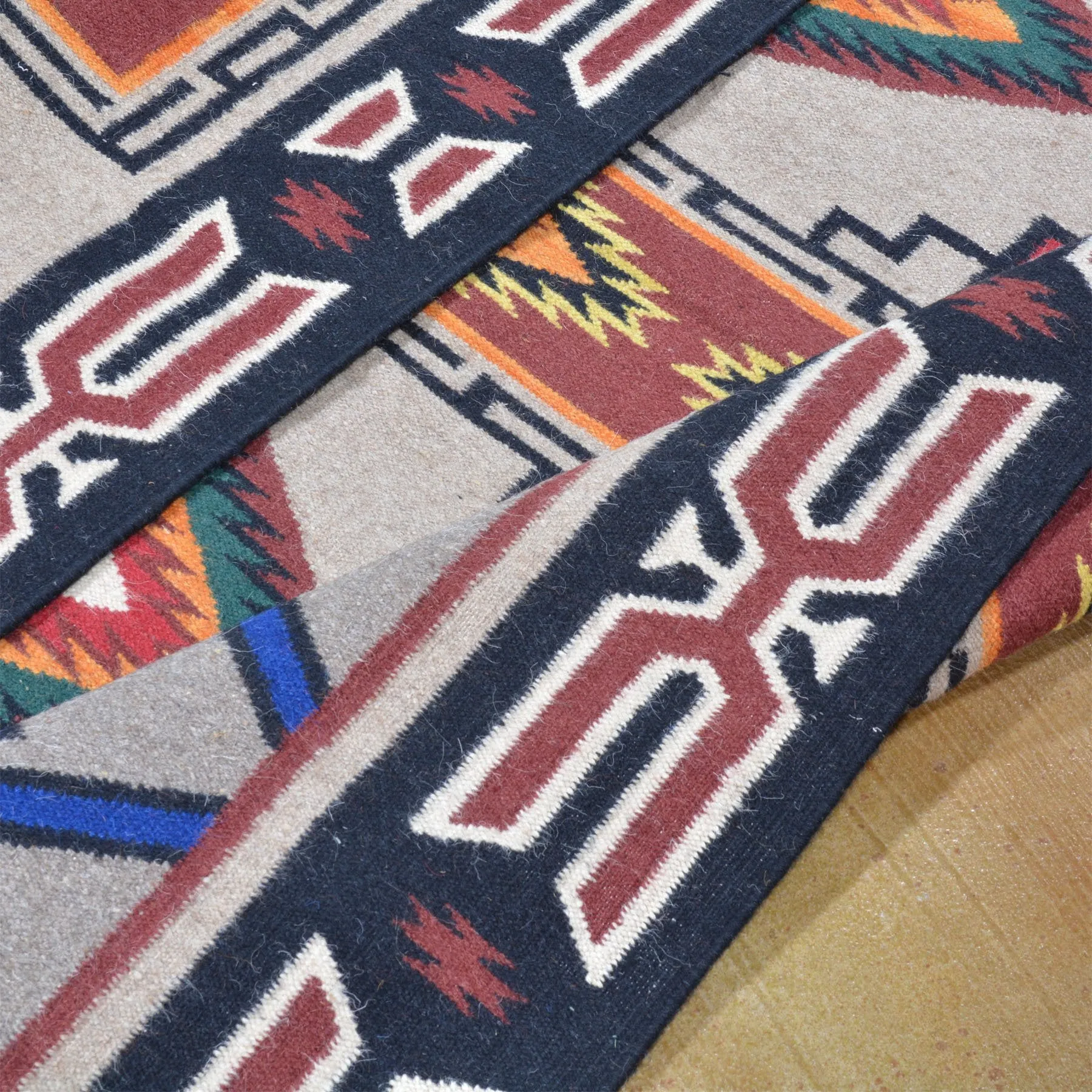 Hand-Woven Southwestern Design Handmade Wool Rug (Size 5.11 X 8.11) Brral-6042