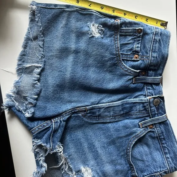 Levi's 501 Denim Shorts (2)