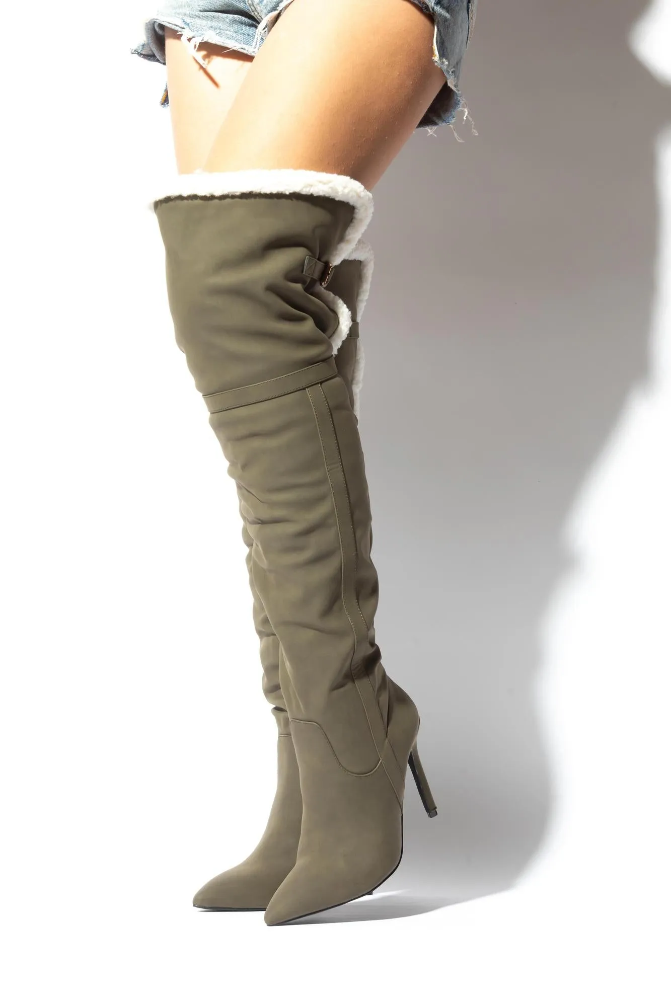 LOVE CIRCLE MATA SHOES