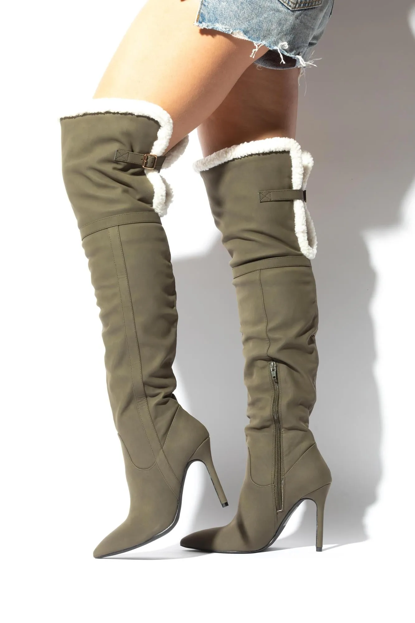 LOVE CIRCLE MATA SHOES