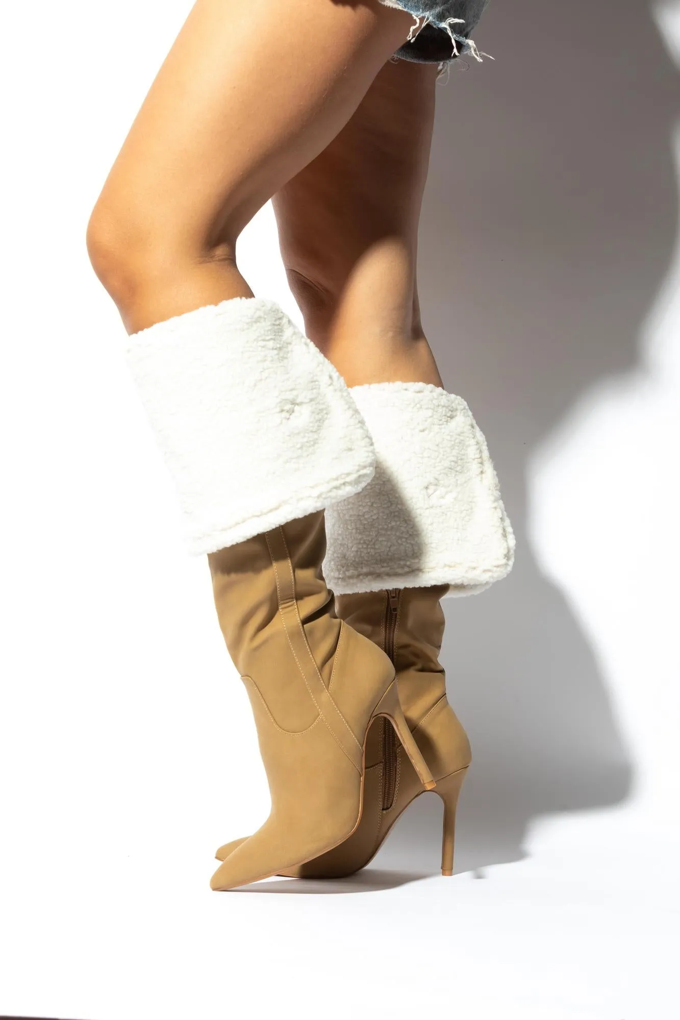 LOVE CIRCLE MATA SHOES