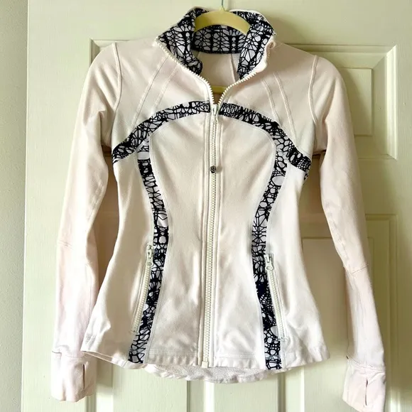Lululemon Define Jacket - White with Black Web Print Accents - Size 6