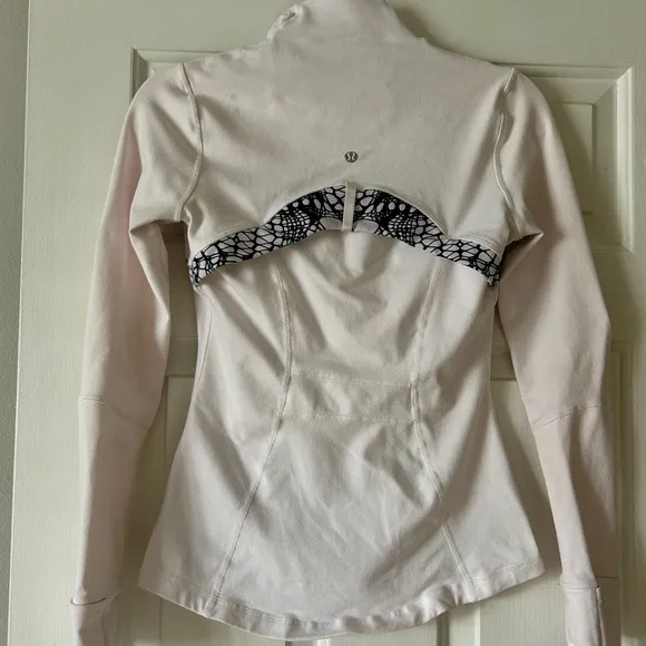 Lululemon Define Jacket - White with Black Web Print Accents - Size 6