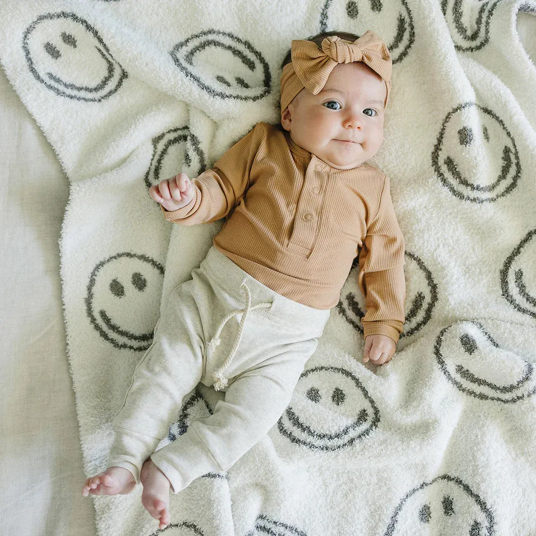 Mebie Baby Bamboo Ribbed Long Sleeve Snap Bodysuit