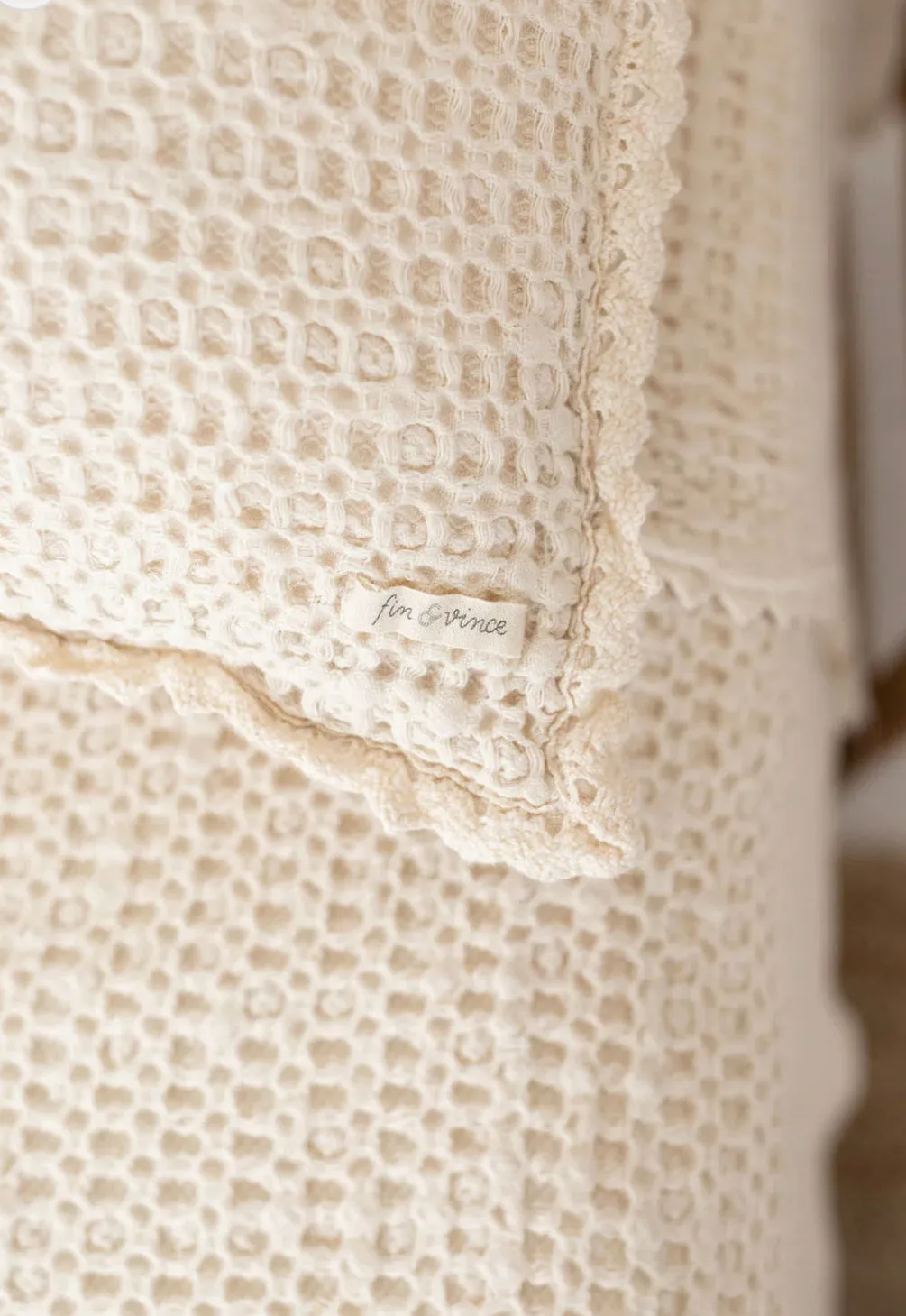 NEW GRAIN COZY WAFFLE BLANKET - TWIN SIZE || MILK
