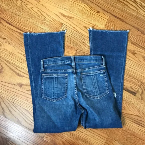 Rag &amp; Bone 10” Crop Flared Jeans