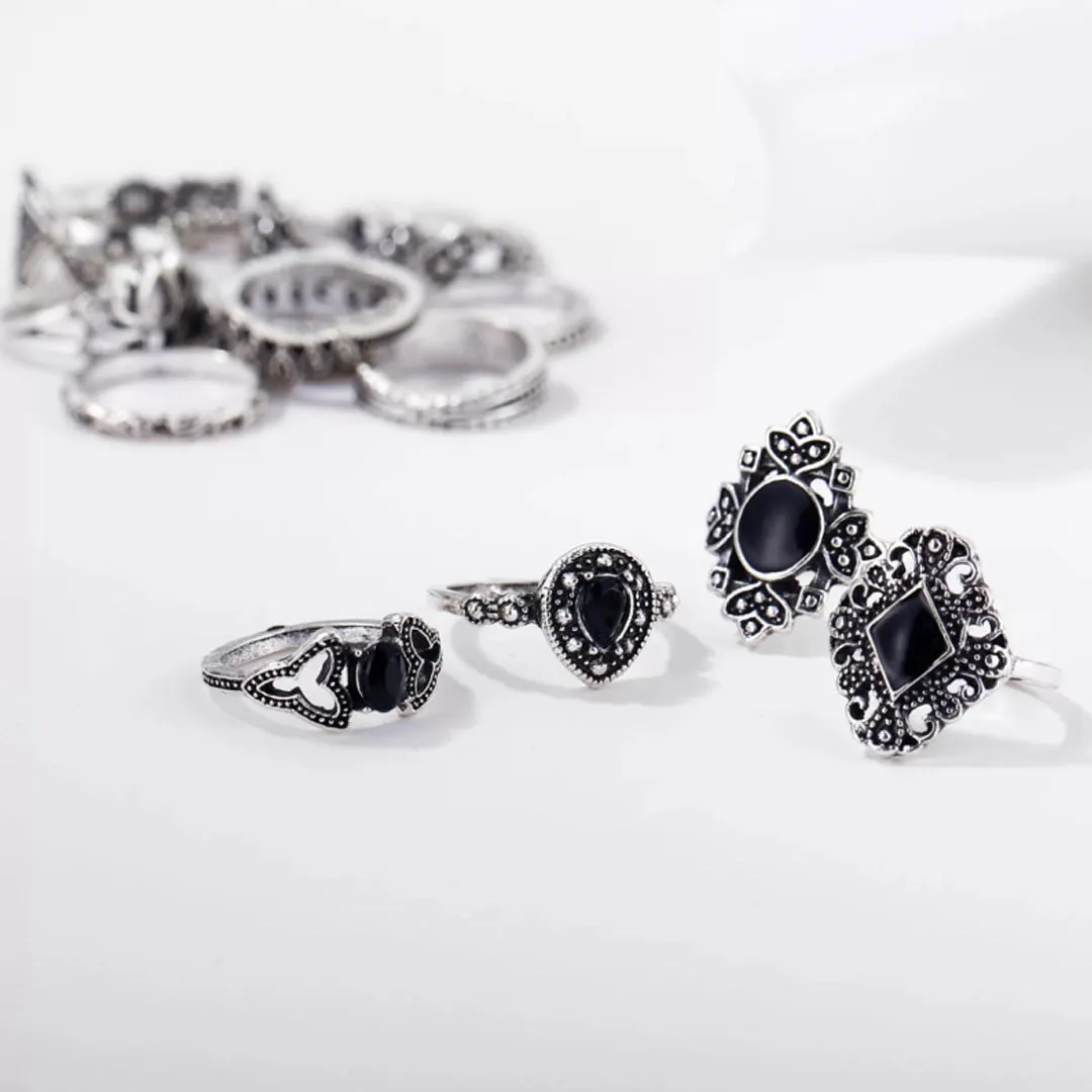 Silver Fifteen Pcs Vintage Floral Design Plushy Ring Set
