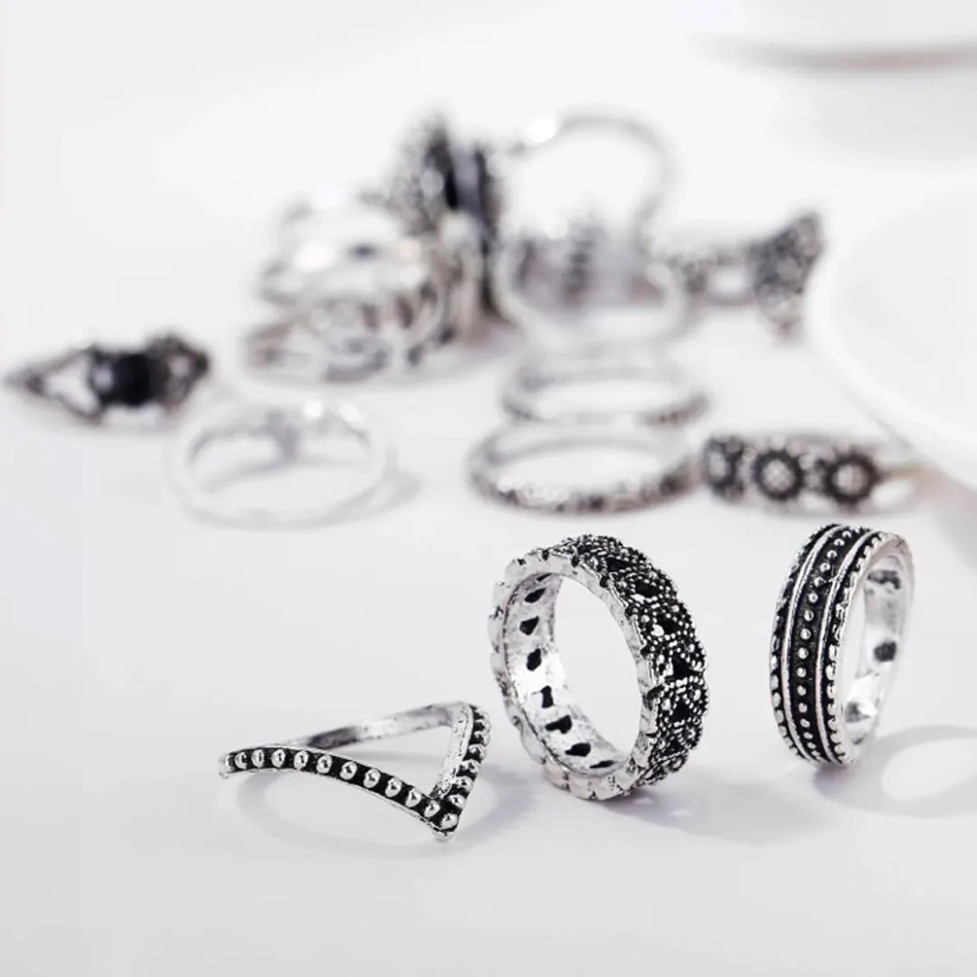 Silver Fifteen Pcs Vintage Floral Design Plushy Ring Set