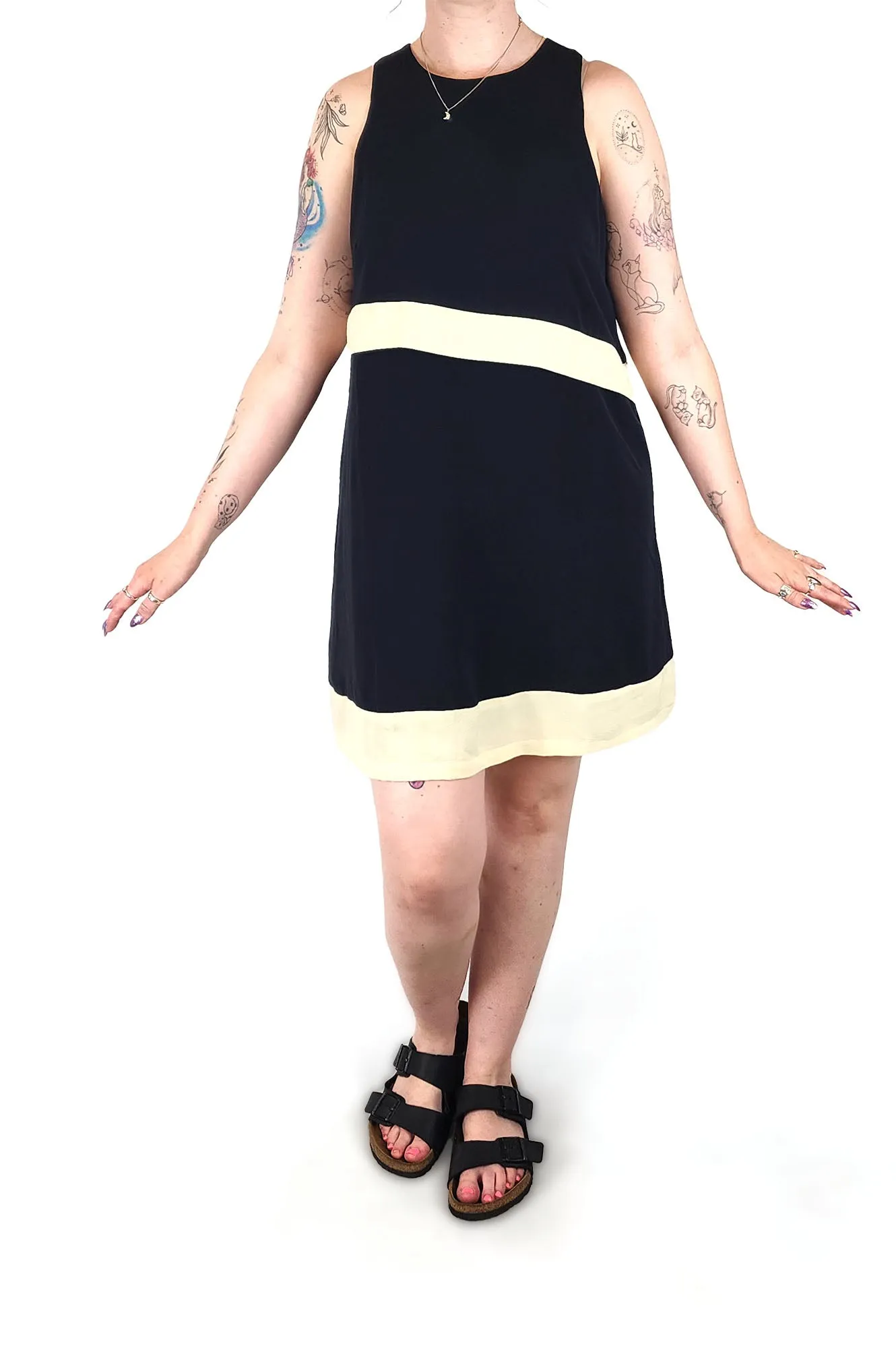 Something Borrowed navy and white dress size 12