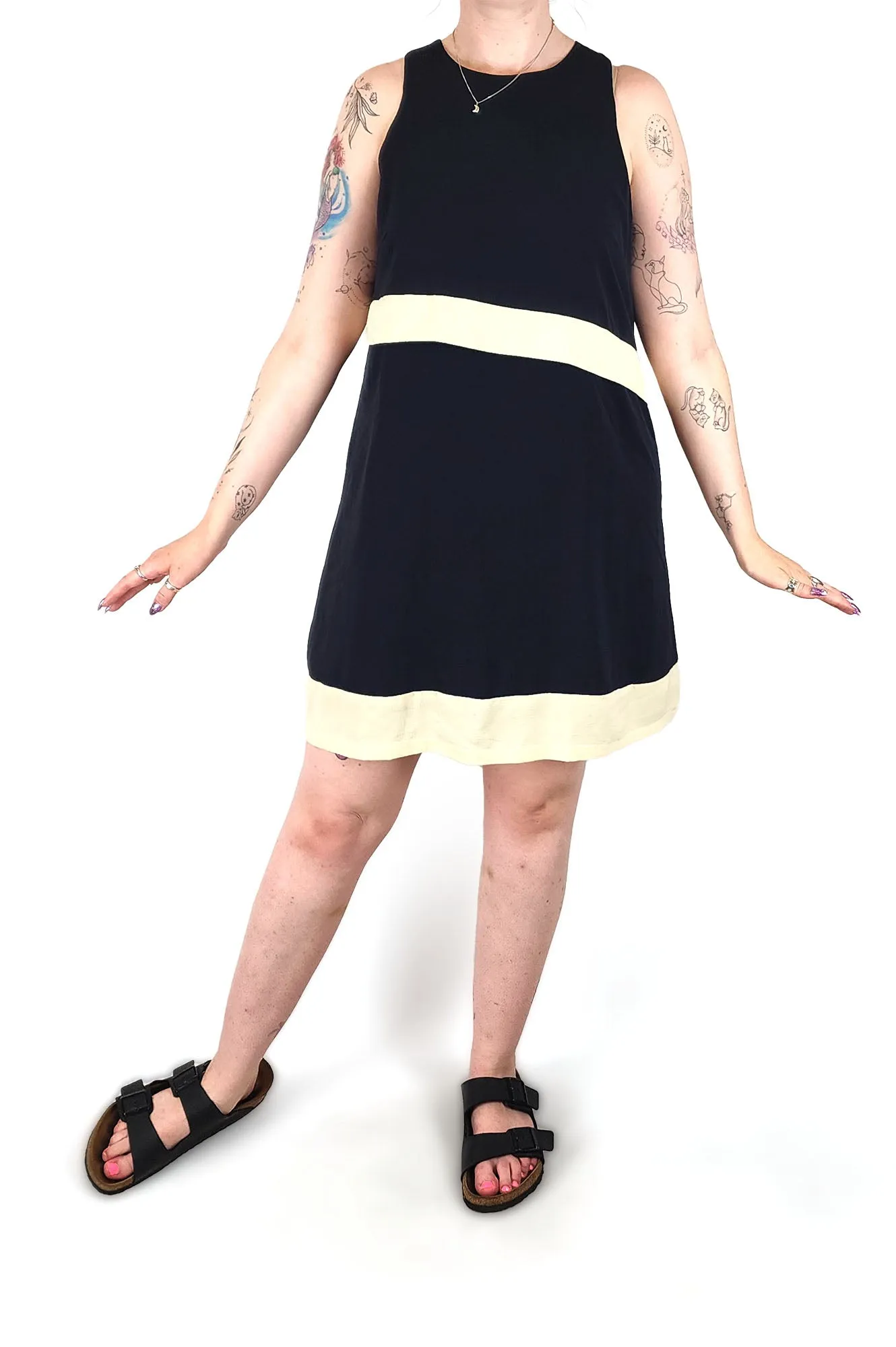 Something Borrowed navy and white dress size 12