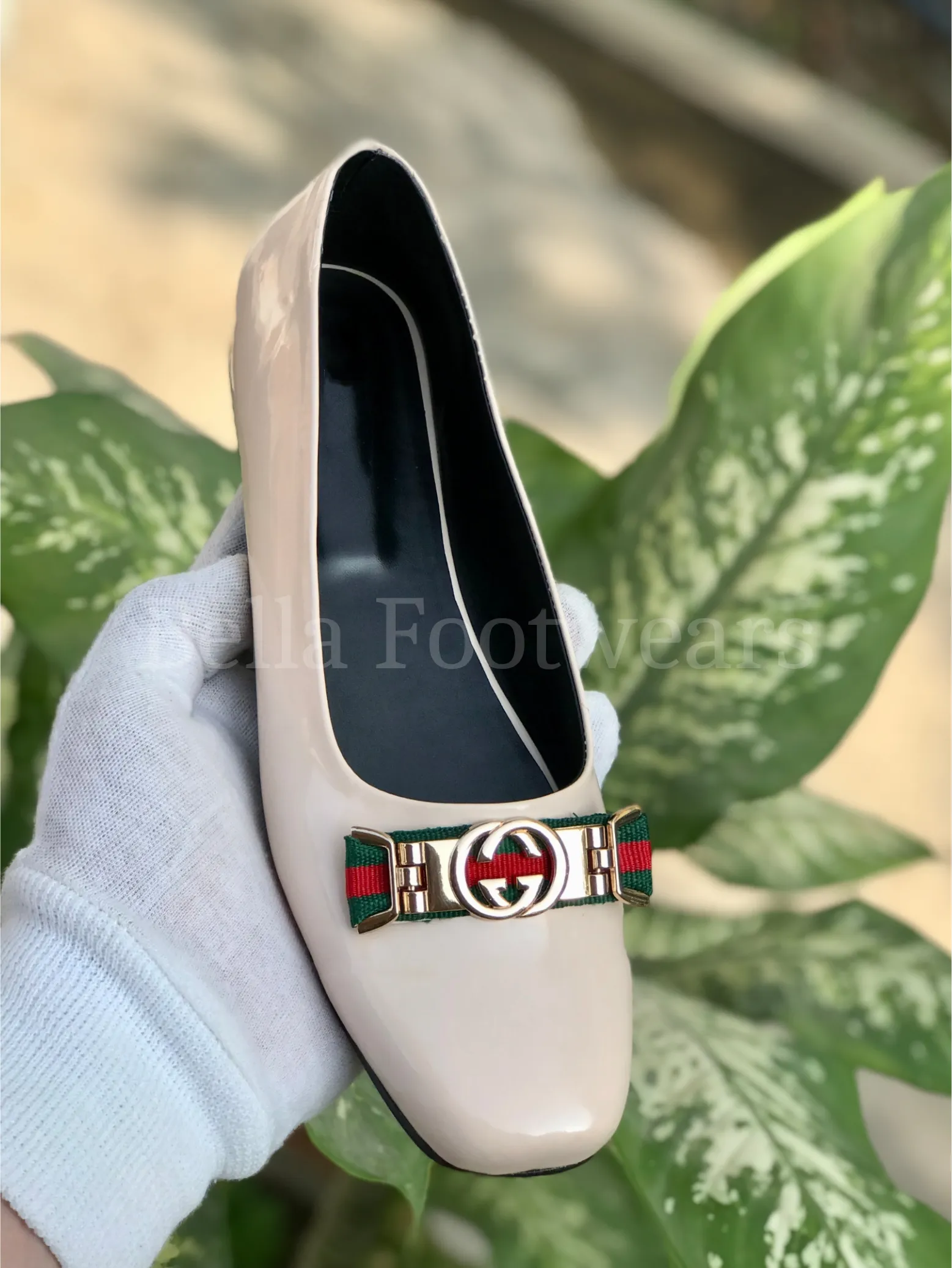 Stylish T Pumps