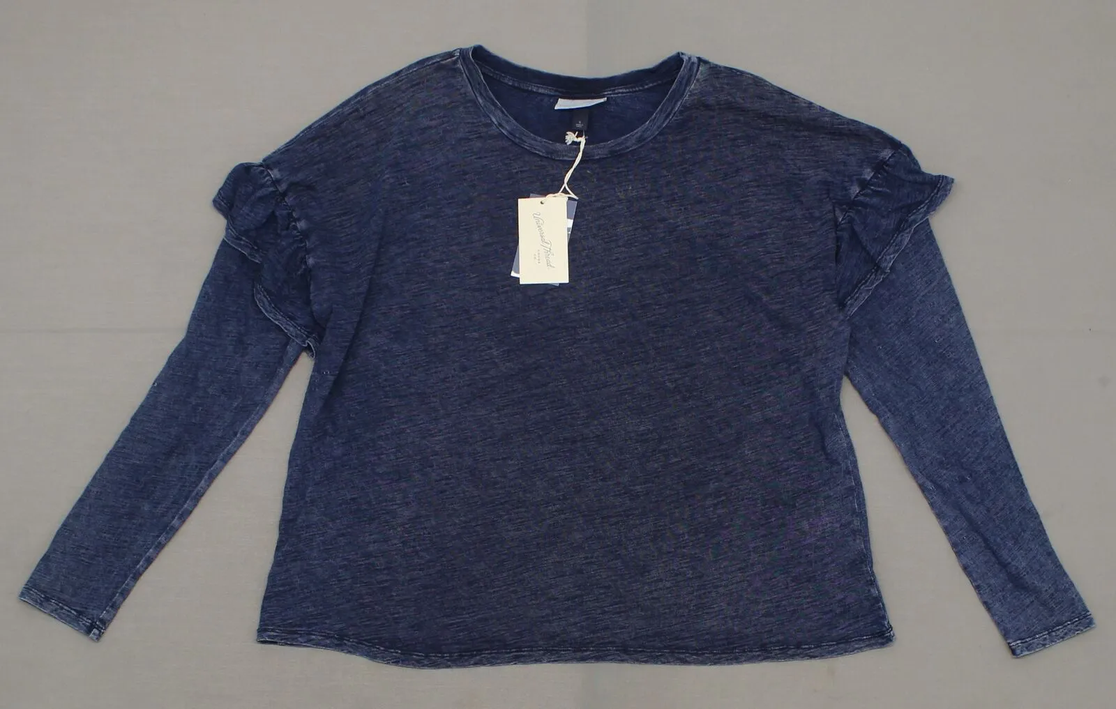 Universal Thread Women's Long Sleeve Ruffle T-Shirt