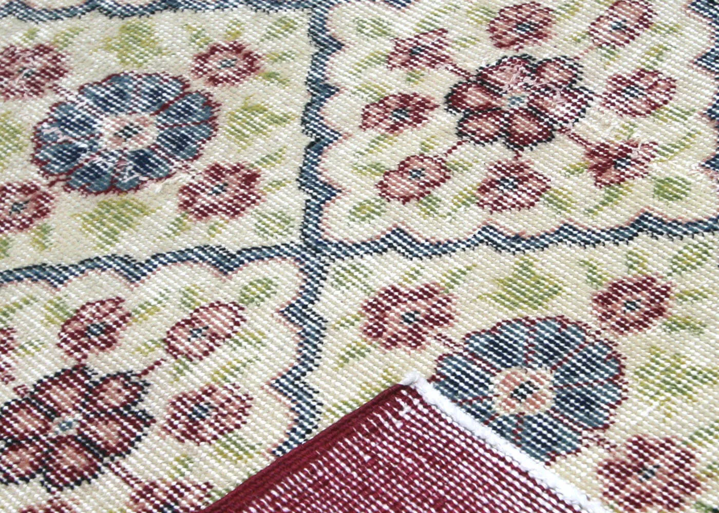 Vintage Turkish Mid-Century-Modern Rug - 6'10" x 10'2"